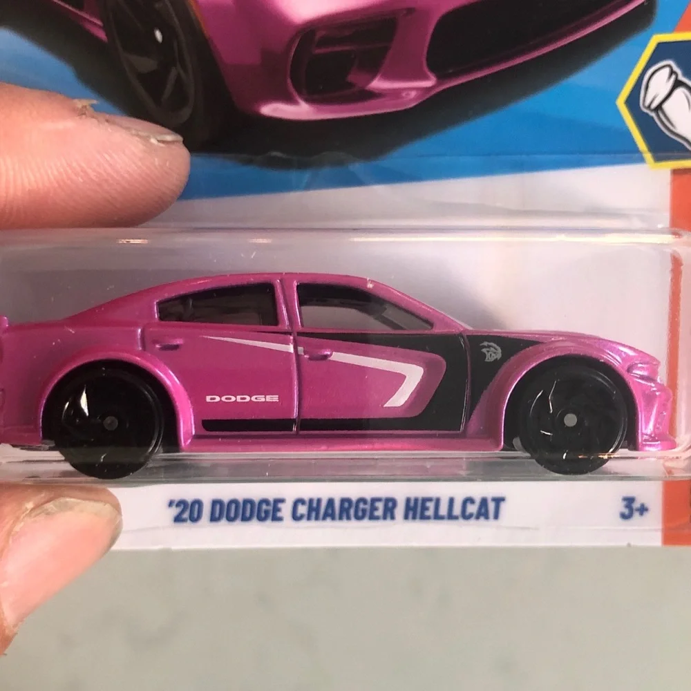 Mattel Hot Wheels Pink Dodge Charger Hellcat